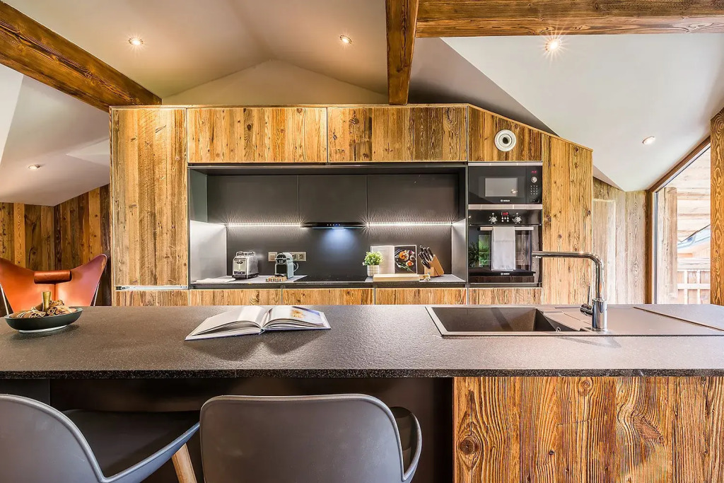 Moulin II - Design Chalet With Private Hot-tub and Garden