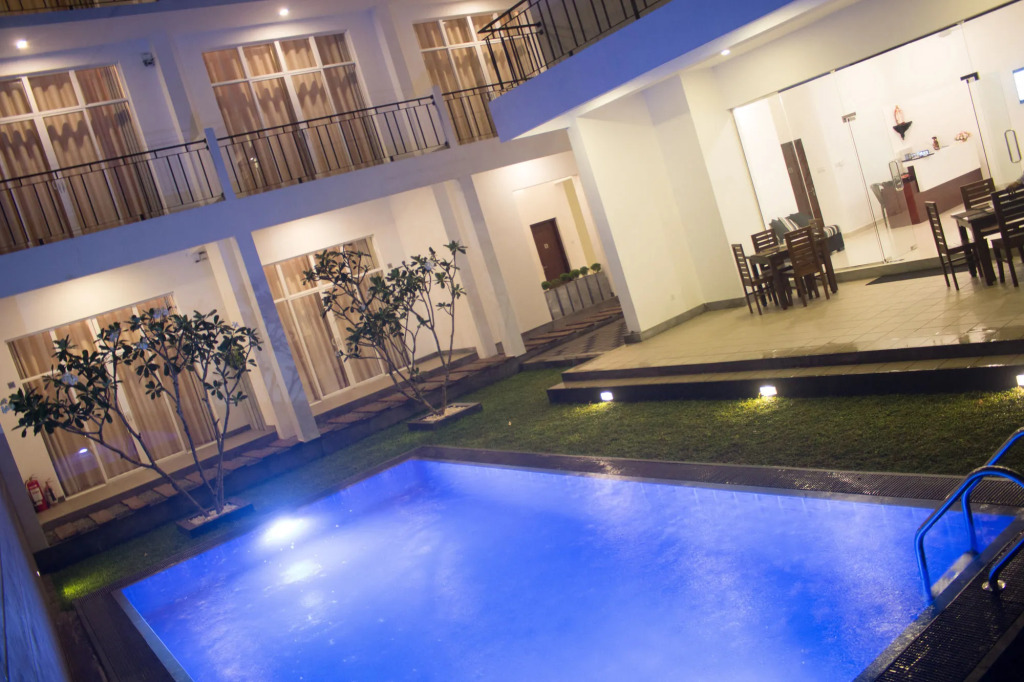 The Suite 262