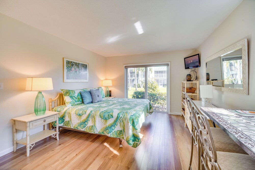 Hutchinson Island Vacation Rental w/ Beach Access