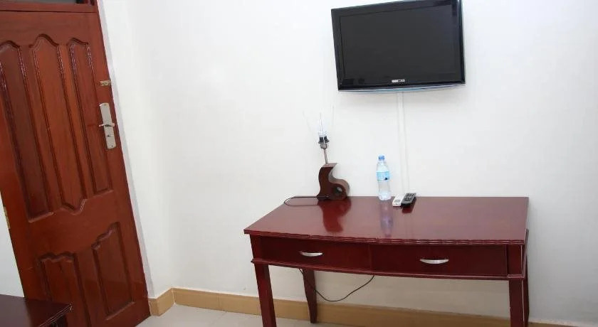 Lenana Hotel