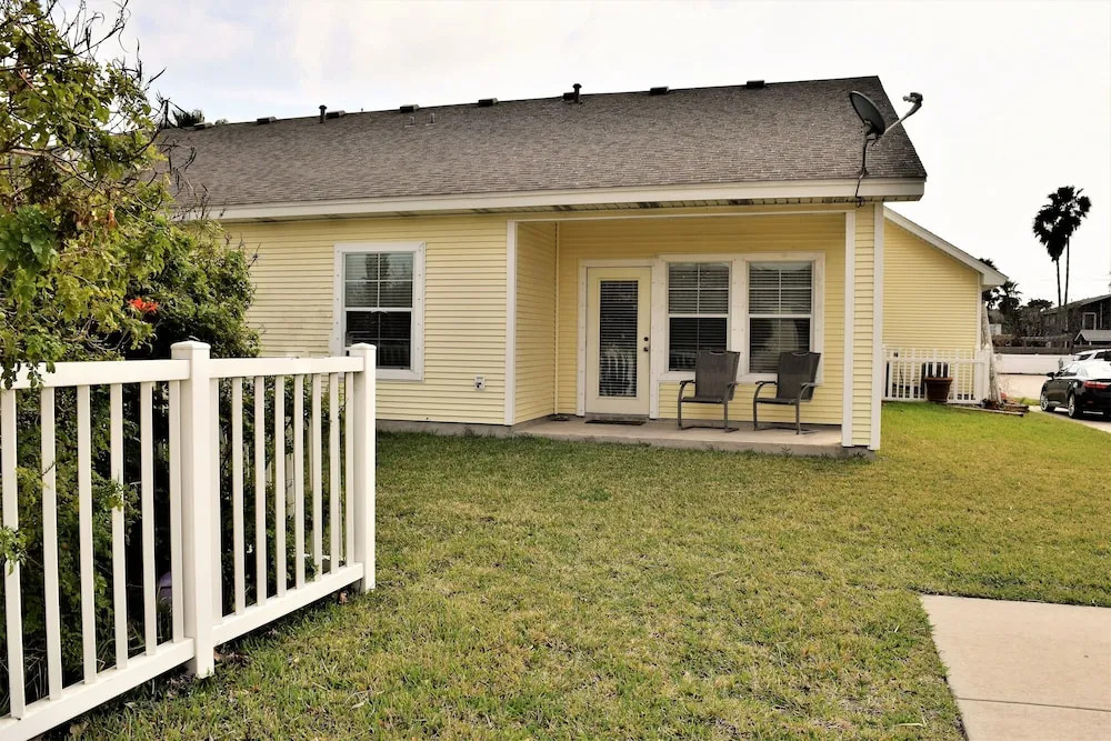 9Th St Town House #601 - Two Bedroom Townhome