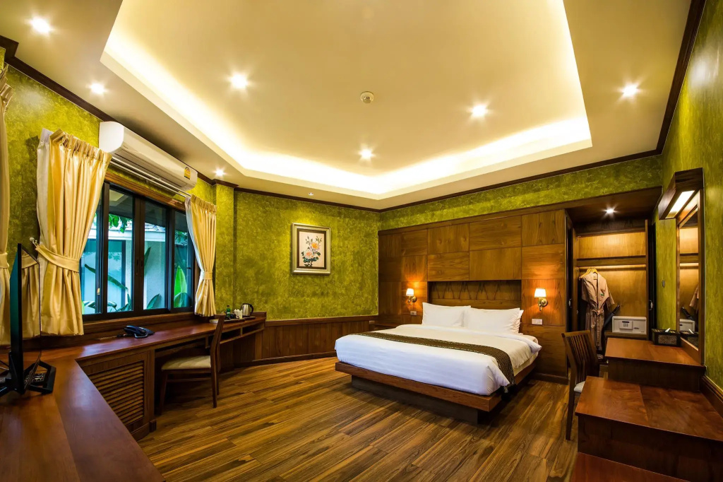 Naiyang Park Resort - Beachfront Escape