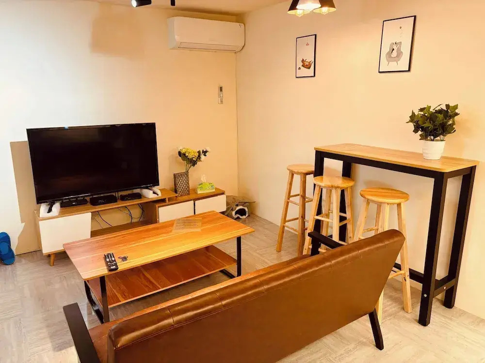 Yourcity Warm Nest - Taipei 101 and Big Dome Large Space & Sleeps 8 people
