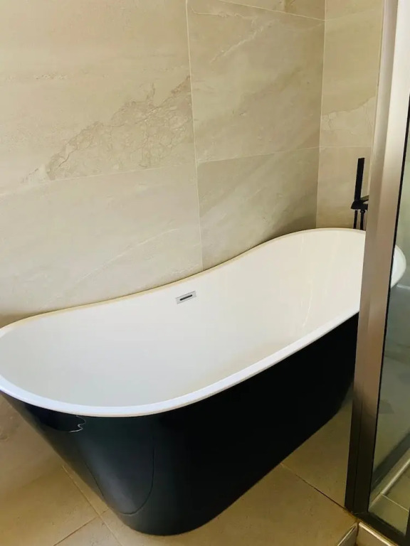 Palm Leaf Hazeldene Kwekwe With Pool - 2333
