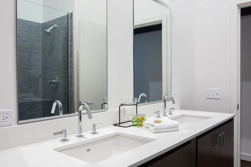 Exclusive 1BR Luxury Penthouses in C.B.D. by Sonder
