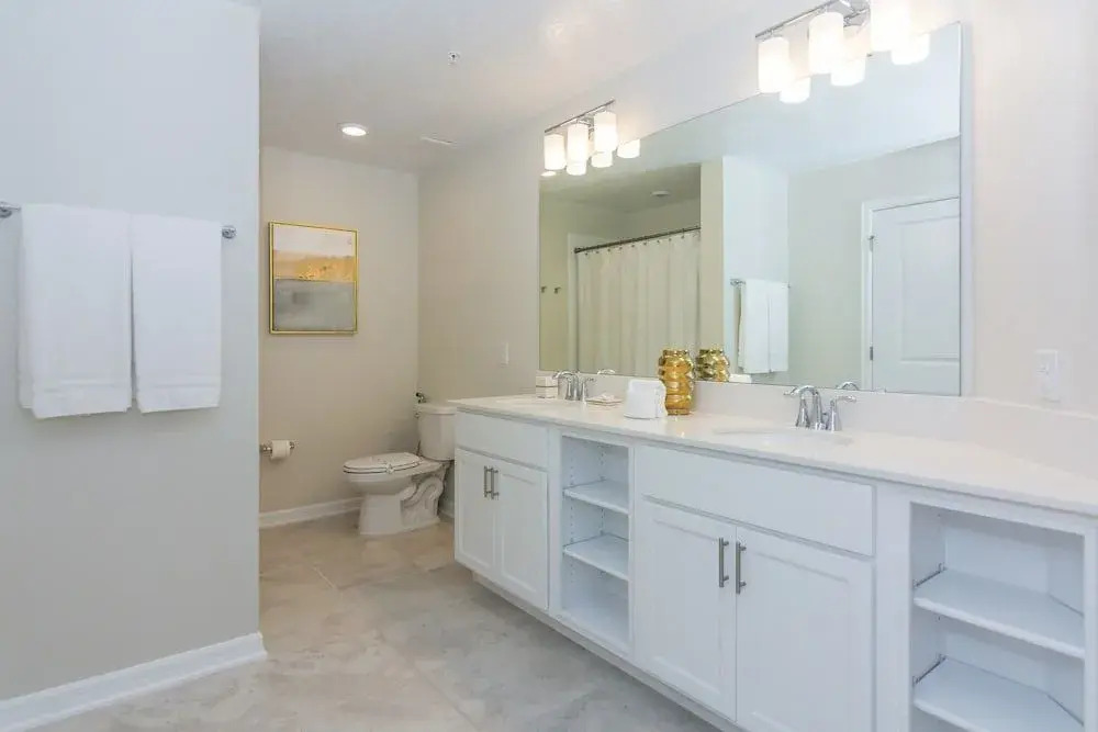 Family  Apartment at Storey Lake 272969