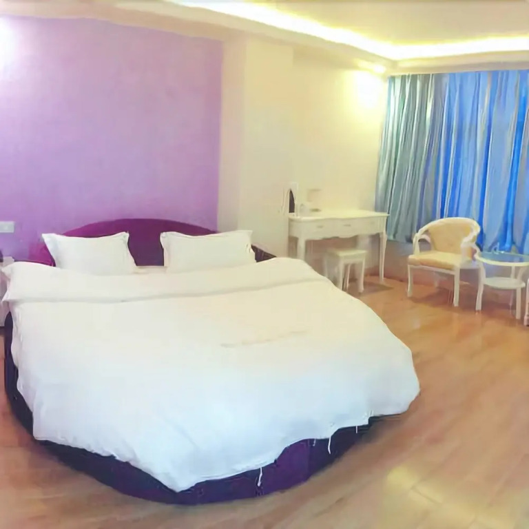 Weike Express Hotel