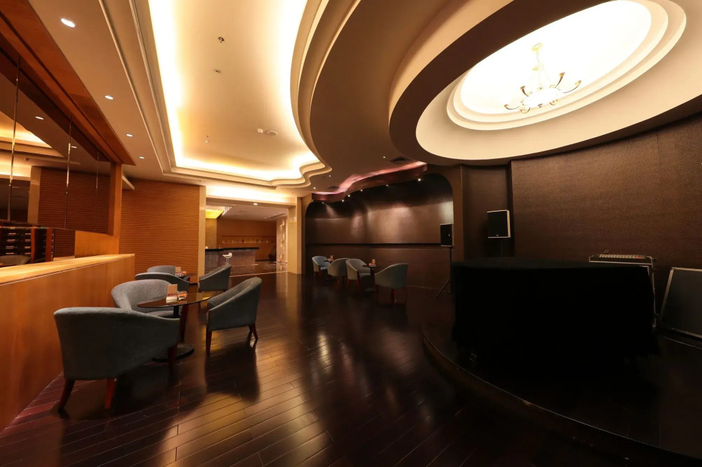 Renaissance Shenzhen Luohu Hotel
