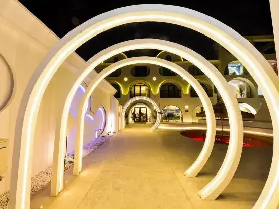 Huayujian · Parent Designer Villa (Shanghai International Tourism Resort Store)