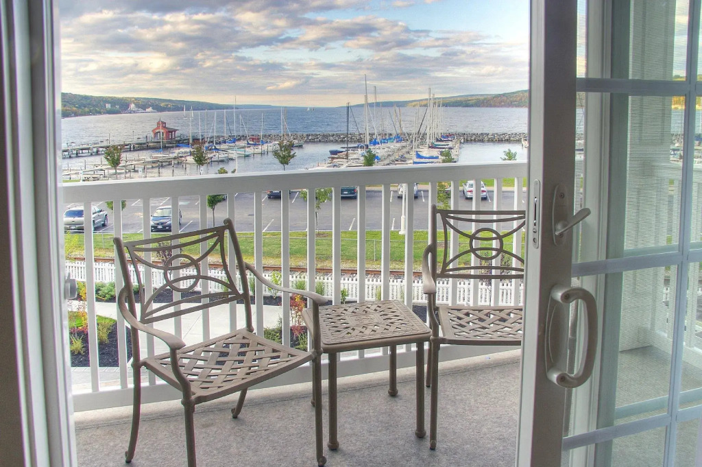 Watkins Glen Harbor Hotel