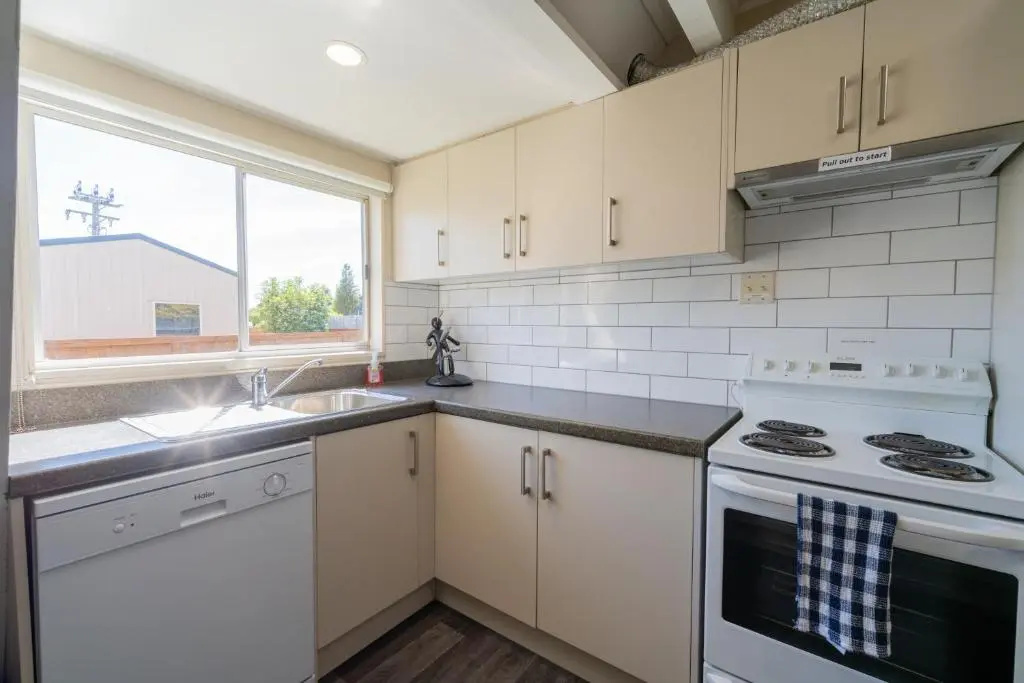 Milford House - Te Anau Holiday Home