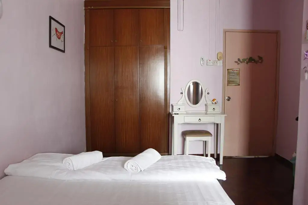 Three Little Birds Home - Hostel