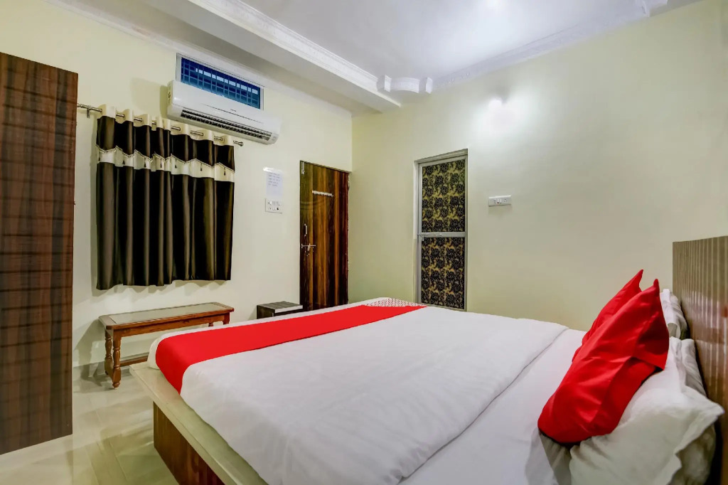 OYO 71936 Hotel Badri Inn & Yatri Niwas