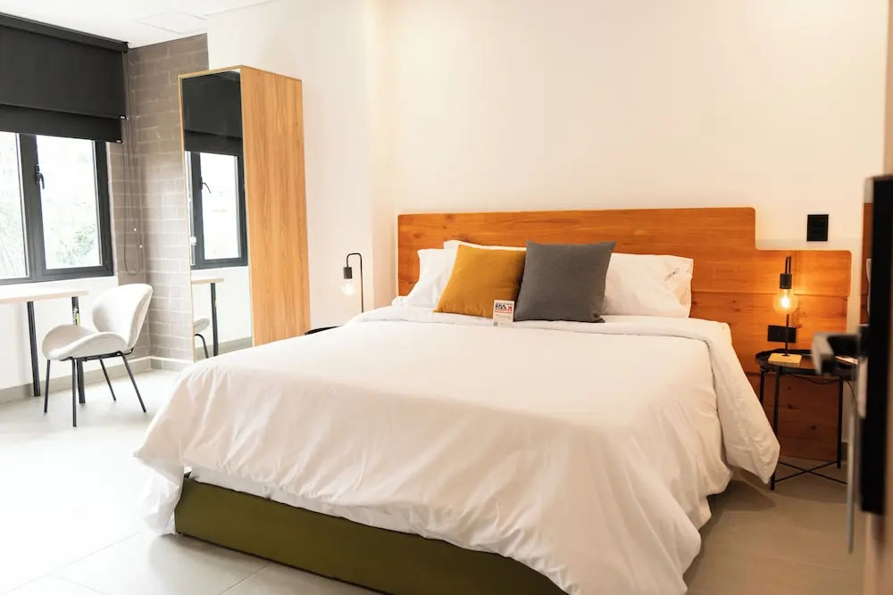 Once Suites
