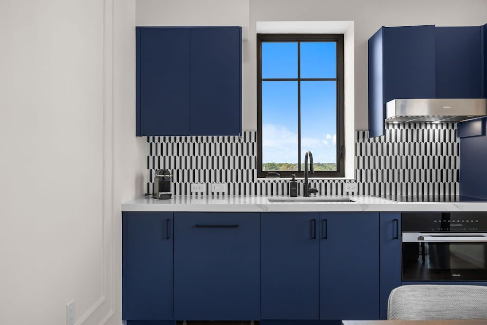 The Avenue Luxury Residences Coral Gables