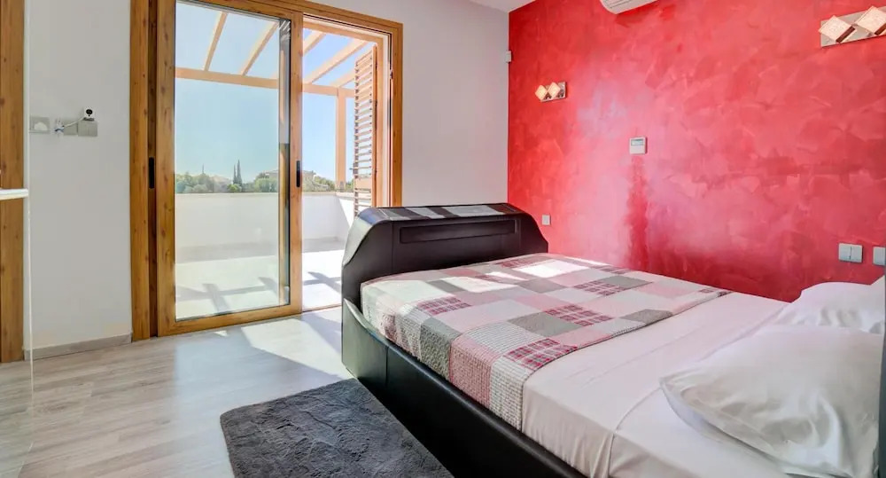 Beautiful villa with great outside space - Meo, Aphrodite Hills Resort