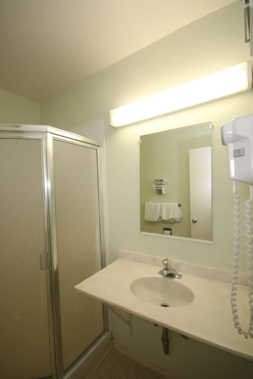 Royal Inn and Suites Charlotte Airport