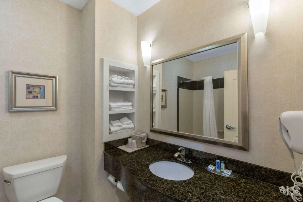 Comfort Suites Hillsboro