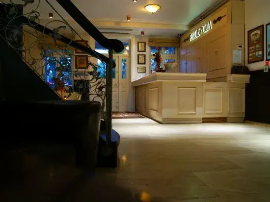 Hotel Apollo