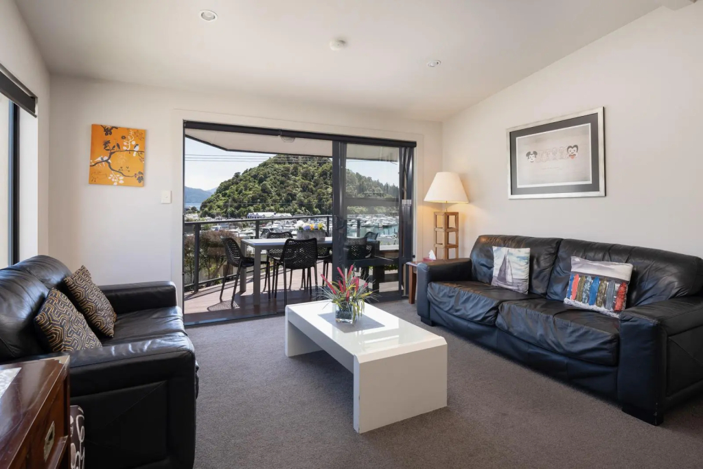 Harbour View Motel