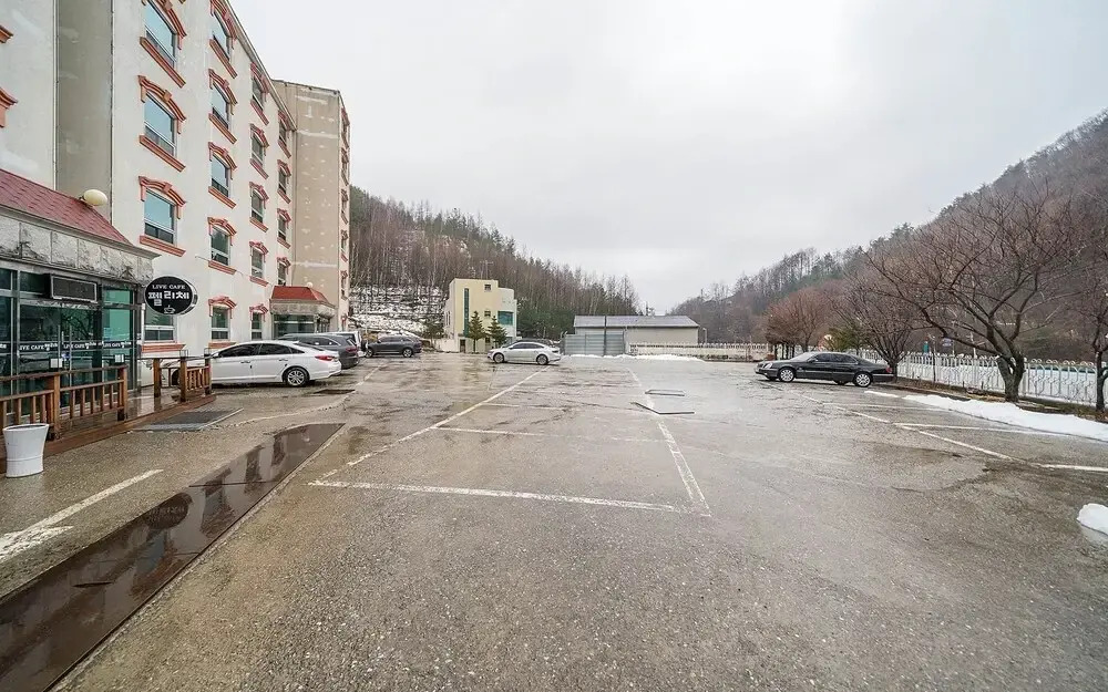 Taebaek Tourist Hotel