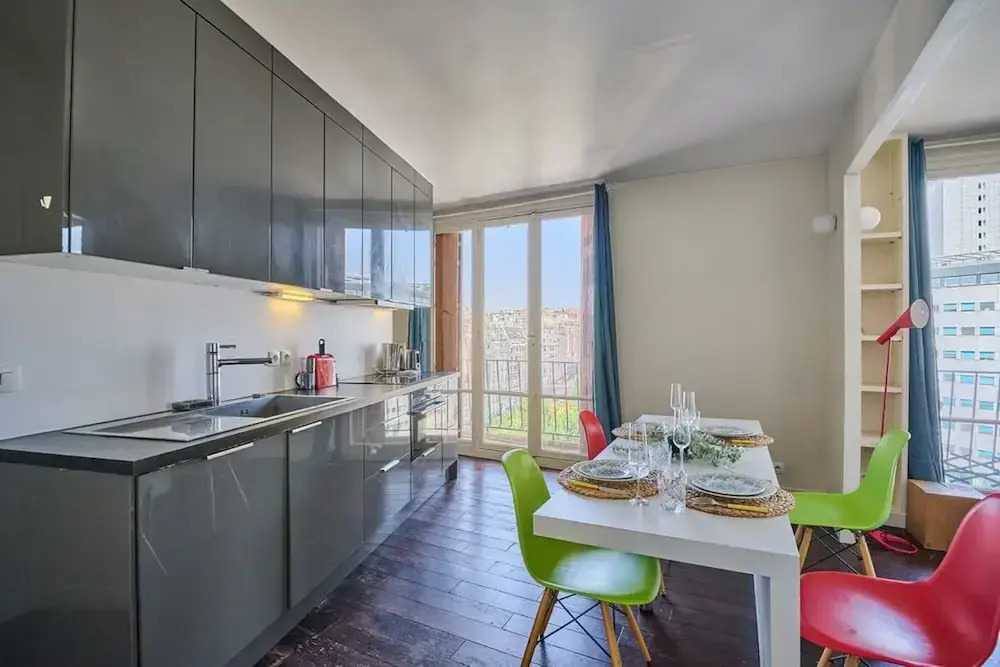 Sublime 2 Bedroom Flat Quai de Seine Eiffel Tower