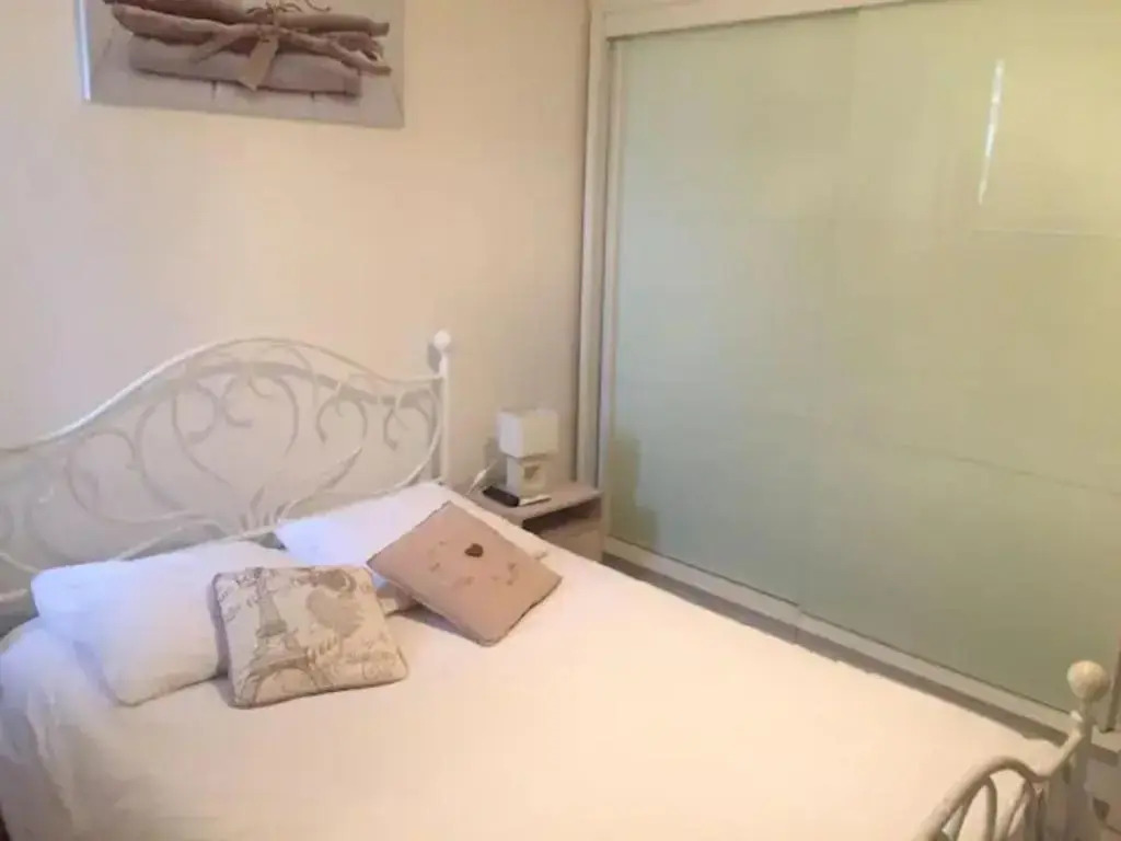 MAGNIFIQUE T3 85m2 VIEUX PORT/CORNICHE