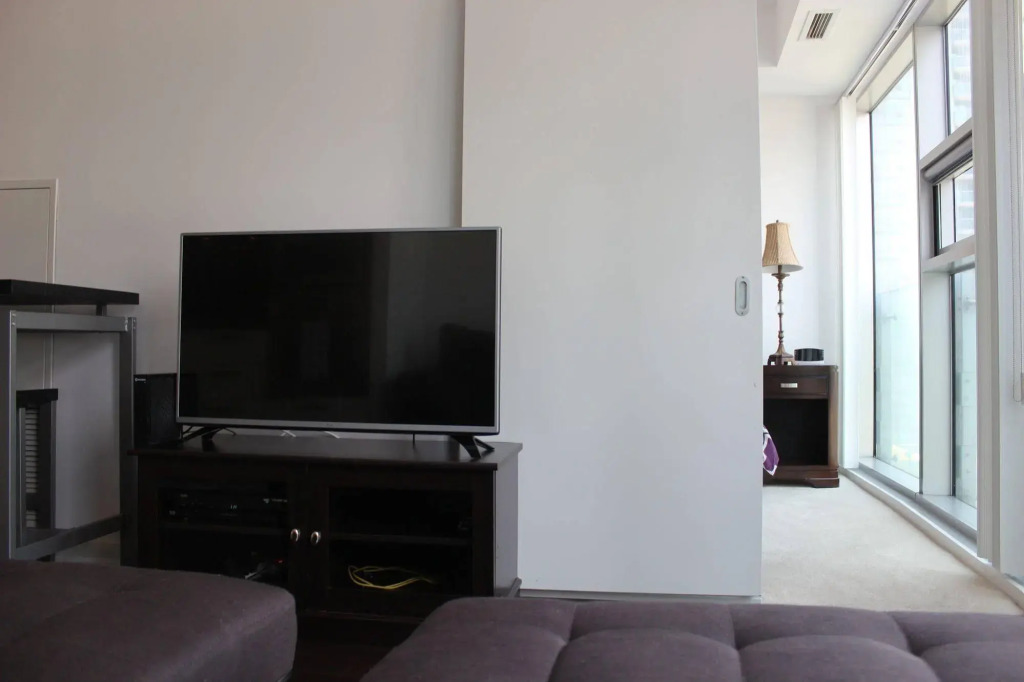 The Corporate Suites - Ice Condos