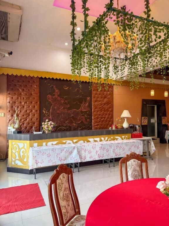POR SAHA Hotel Ramkhamhaeng 100