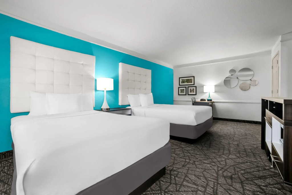 Howard Johnson by Wyndham Columbus Fort Benning