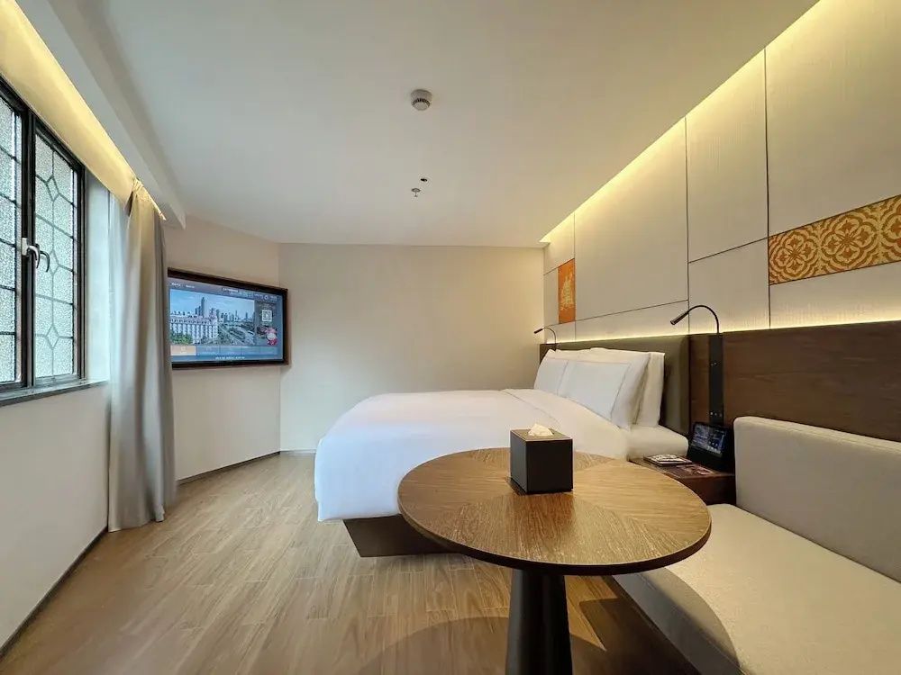 The Bund Hotel