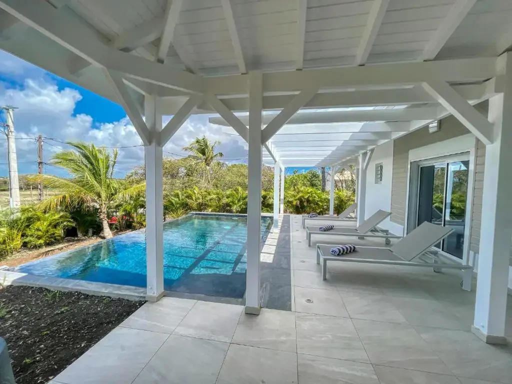 JADE - Villa Créole de Standing et de charme ,vue mer , proche des plages & piscine privée haut de gamme