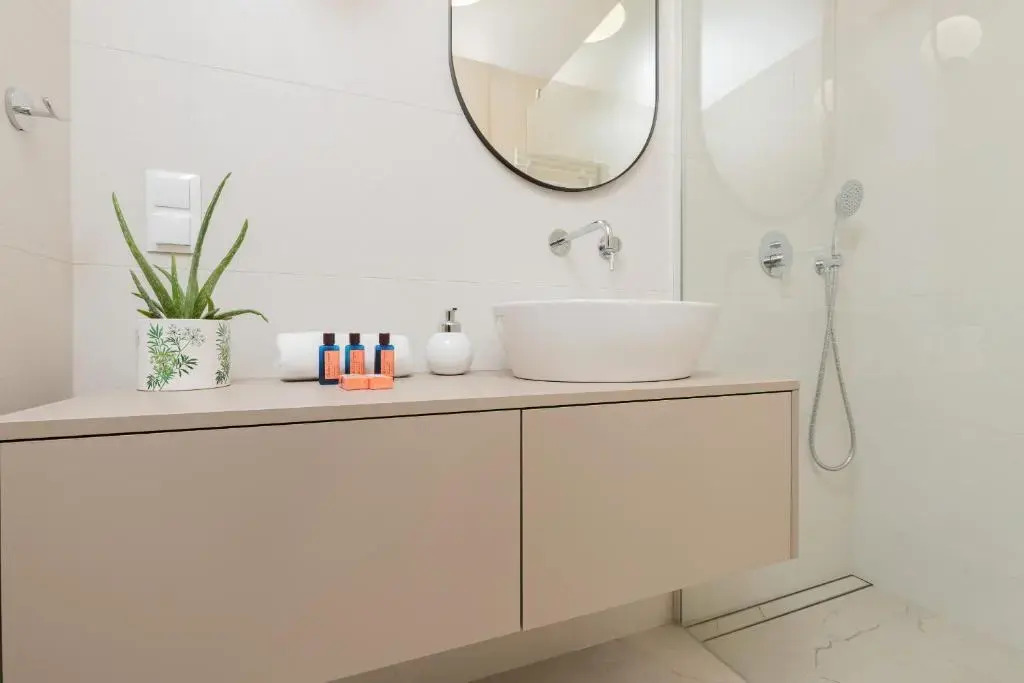 Moderna Central Apartment Gdynia by Renters