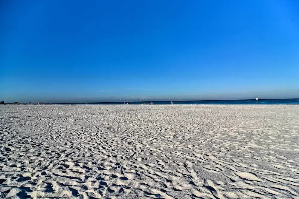 Coastal 'sea Side' Townhome - Walk to Beach!
