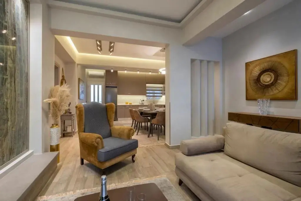Maison De Luxx A10, Cozy Apartment with Garden In Larissa