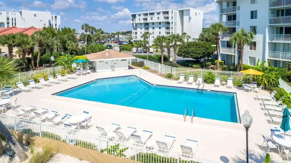 Dolphin Point 701a 3 Bedroom Condo by Redawning