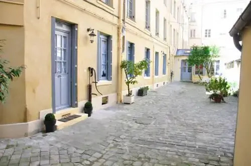 LEscapade Versaillaise