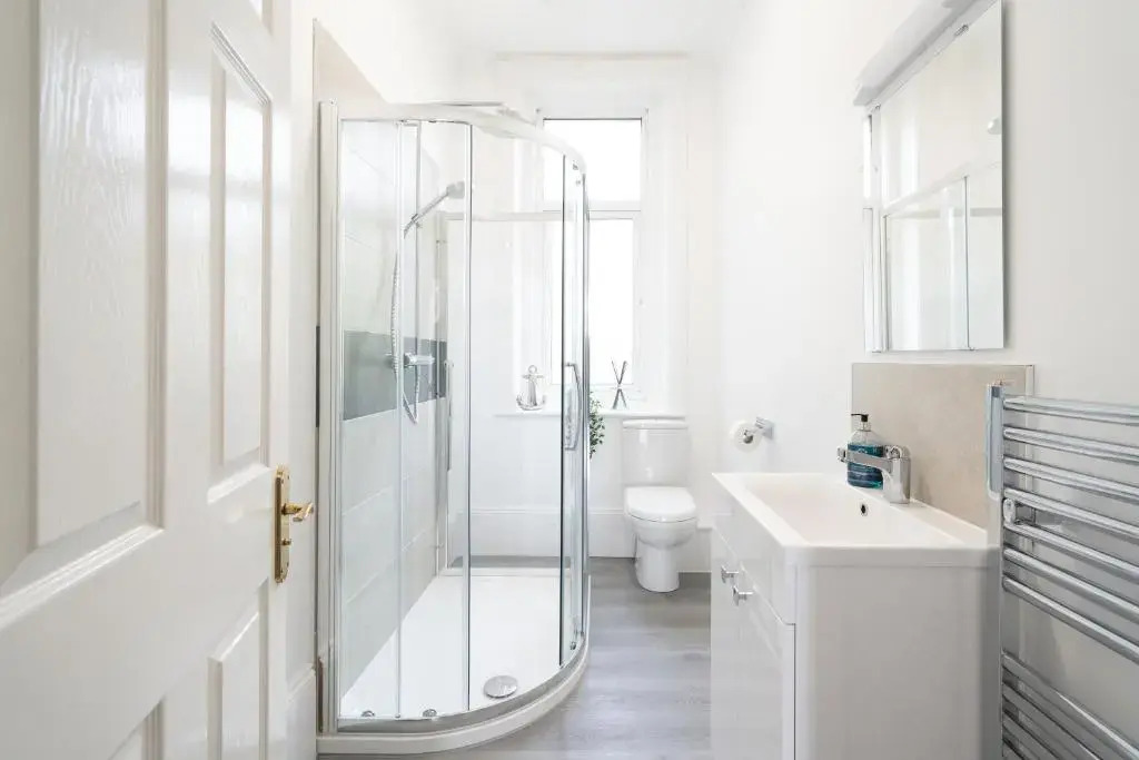 Stunning sea views Ventnor Apartment