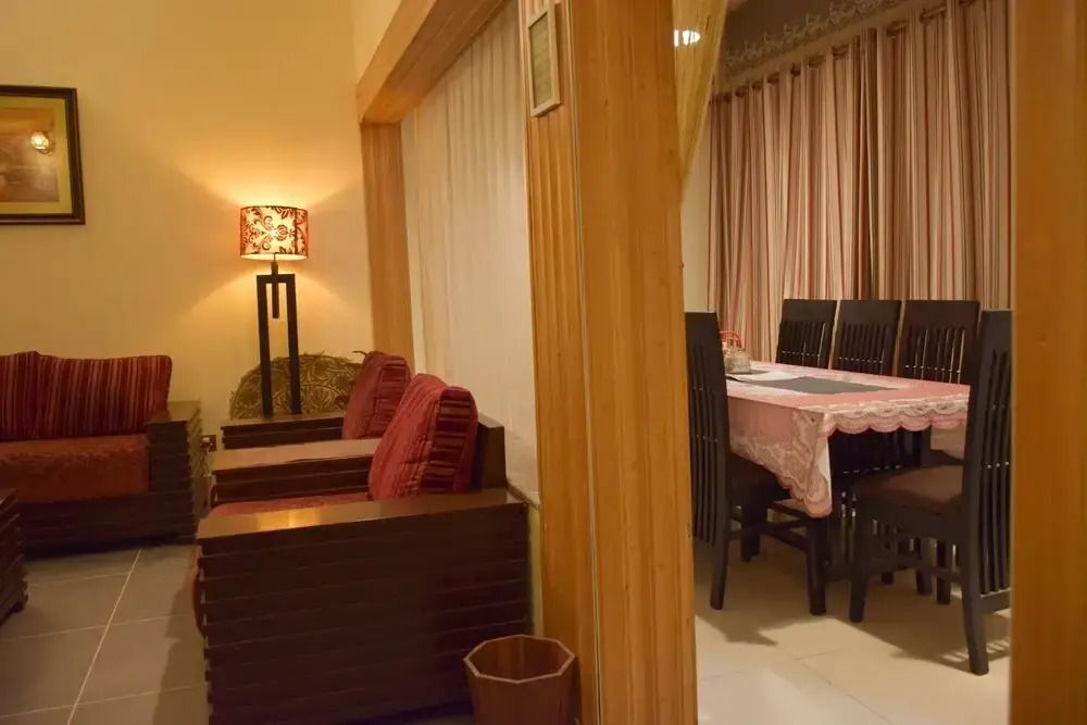 West End Lodges