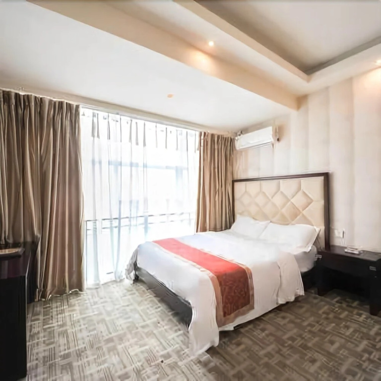 Cozy City Hotel