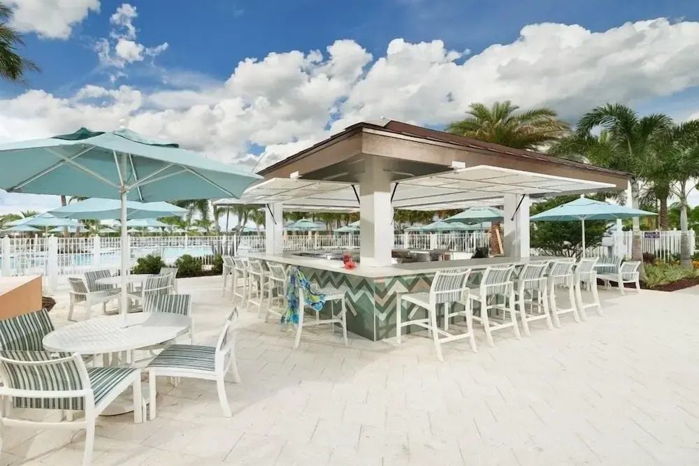 Be Our Guest At 1600cpc 4 Bedroom Townhouse by RedAwning