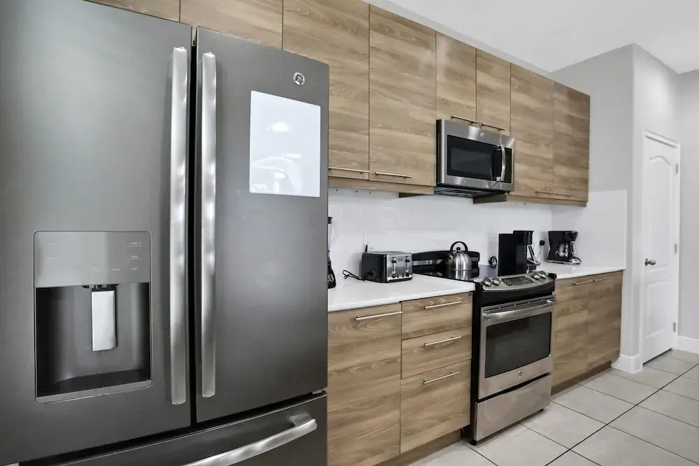 163kb - Balmoral Resort 4 Bedroom Home
