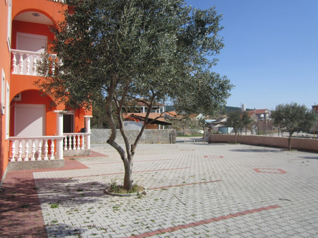 Apartment Sor - on the beach: A2 Bibinje, Zadar riviera