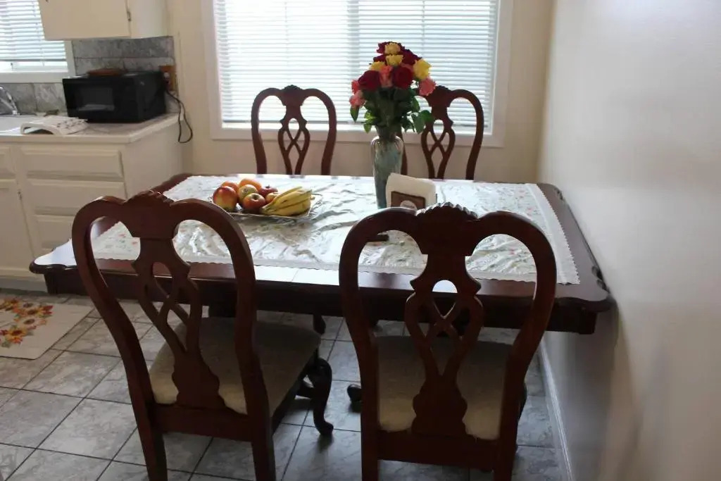 3 BD 2 Bath House, Walkable To Bart, Free Parking, Views