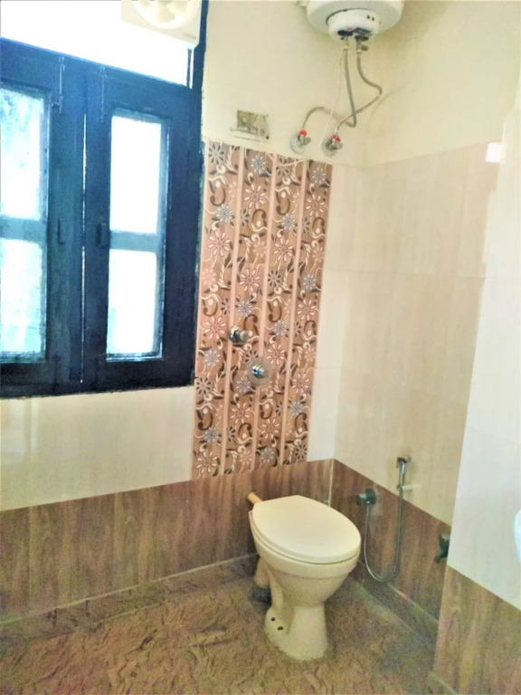 Comfort Inn Hotel.Near MayurVihar Metro1