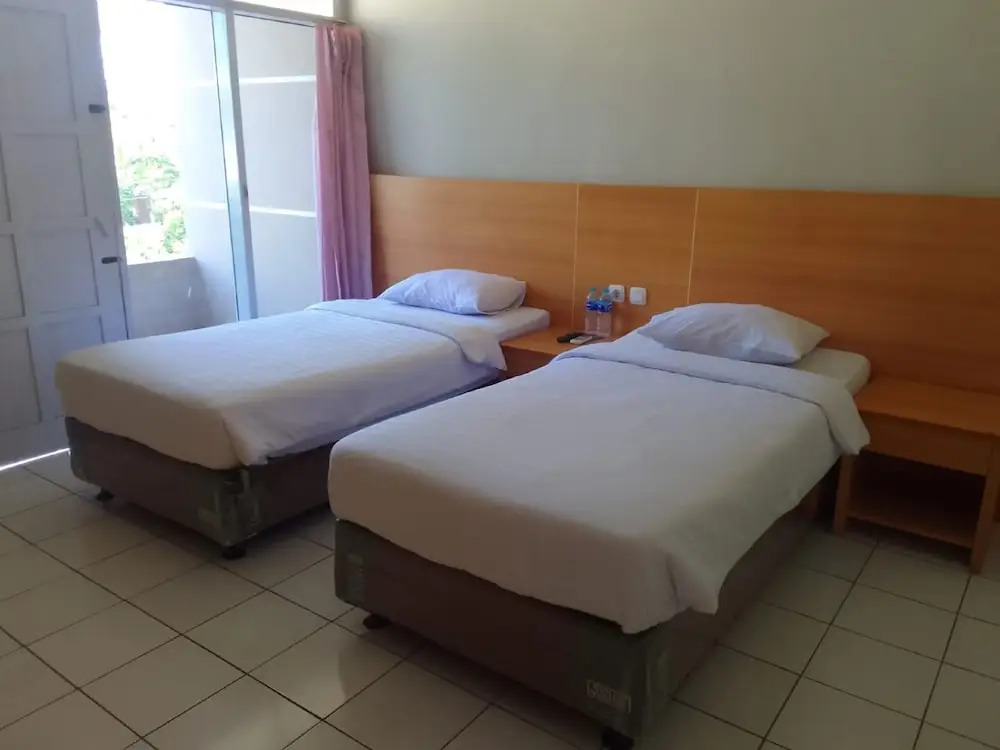 Royal Kencana Hotel powered by Cocotel