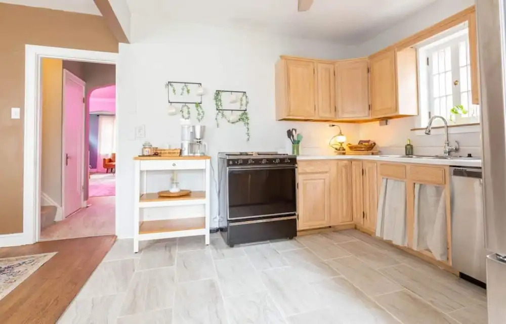 3748 Taft Ave