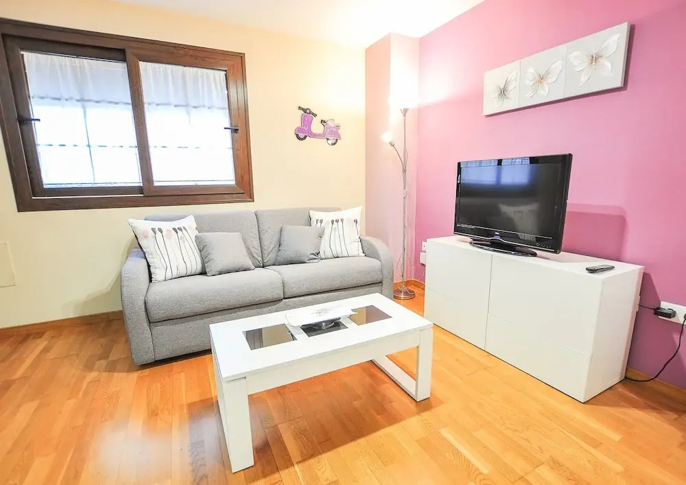 Sitito Quejana Apartment with Parking