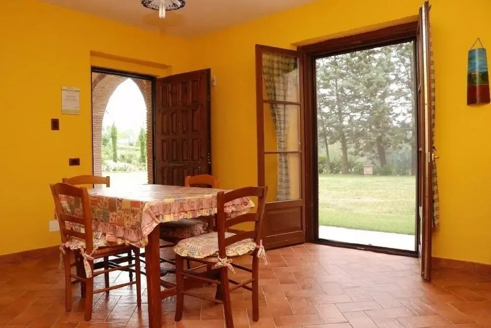 Casale la COLLINA DEI CILIEGI