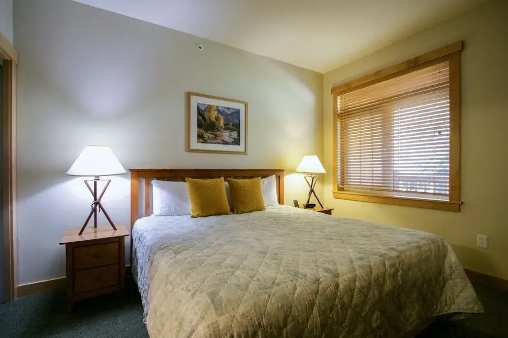 Sunstone #320 2 Bedrooms 2 Bathrooms Condo